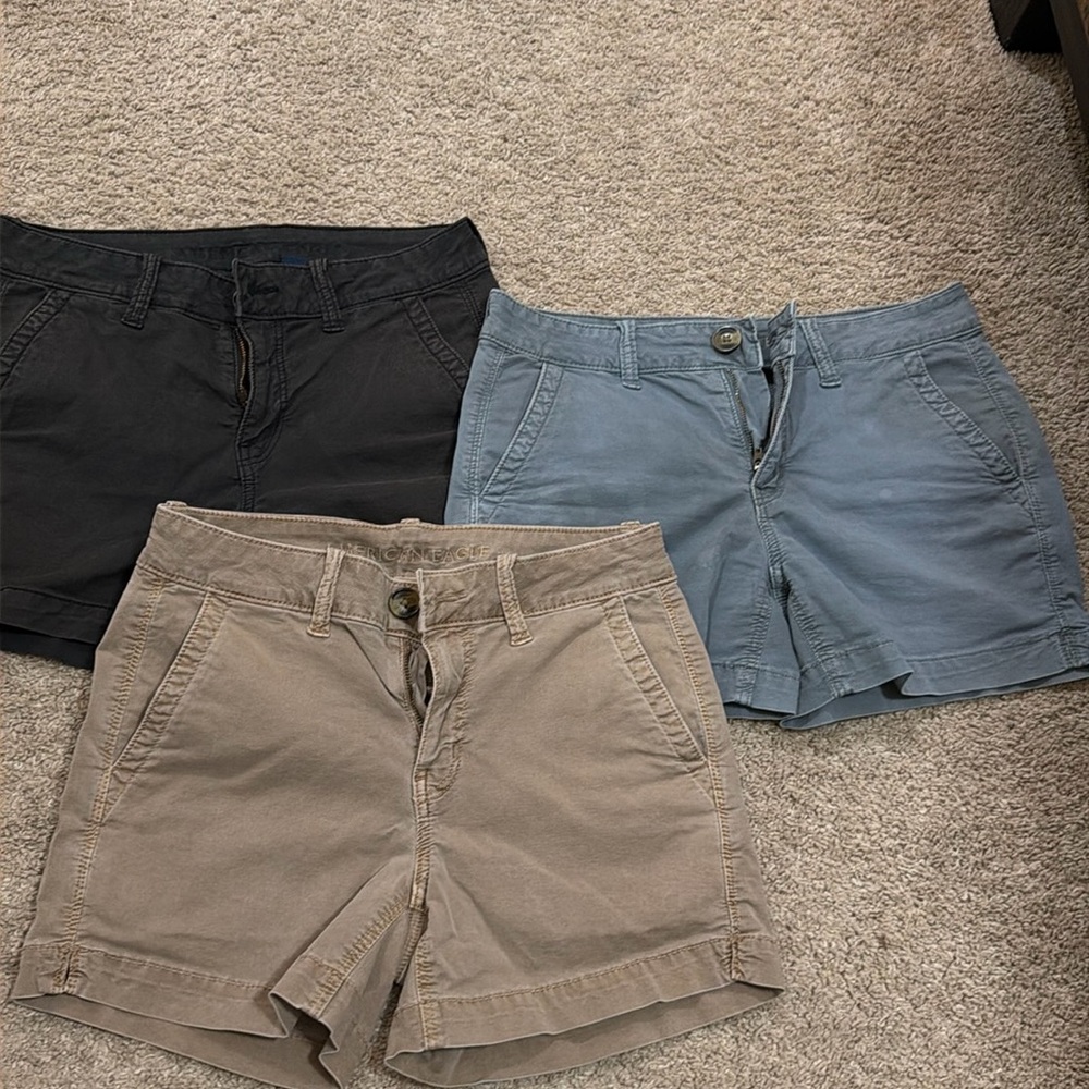 Bundle of chino shorts AE